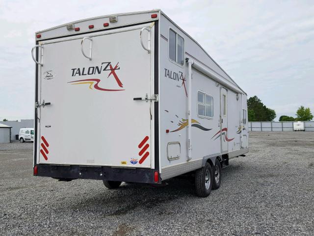 1UJBJ02N941AA0074 - 2004 JAYCO TALON WHITE photo 4