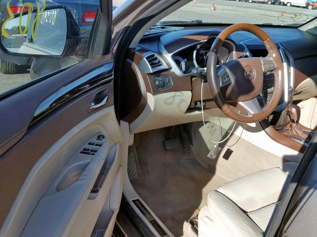 3GYFNBEY8BS571845 - 2011 CADILLAC SRX PERFOR 棕色 照片 9