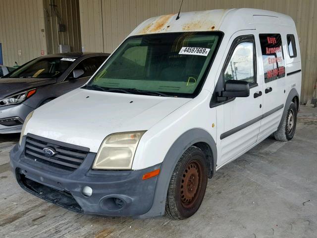 NM0LS6AN4AT017868 - 2010 FORD TRANSIT CO WHITE photo 2