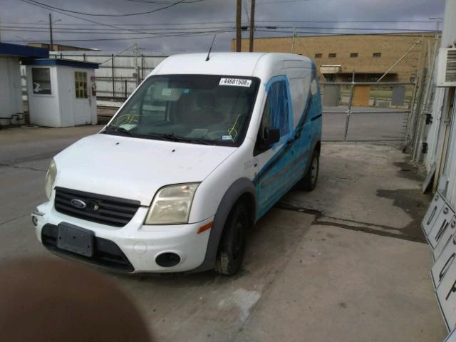 NM0LS7DN2AT031446 - 2010 FORD TRANSIT CO WHITE photo 2