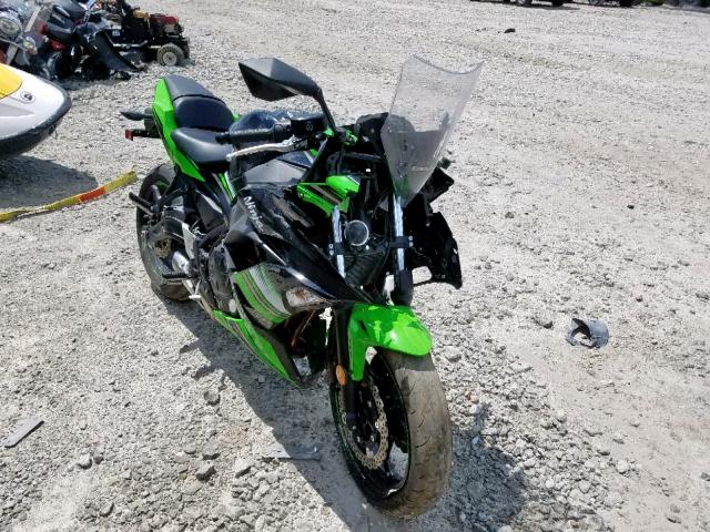 JKAEXEK15HDA02395 - 2017 KAWASAKI EX650 F GREEN photo 1