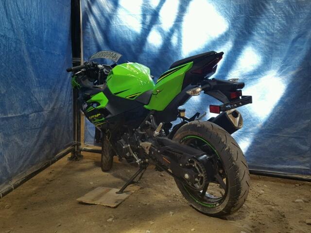 JKAEXKH19JDA12651 - 2018 KAWASAKI EX400 GREEN photo 3