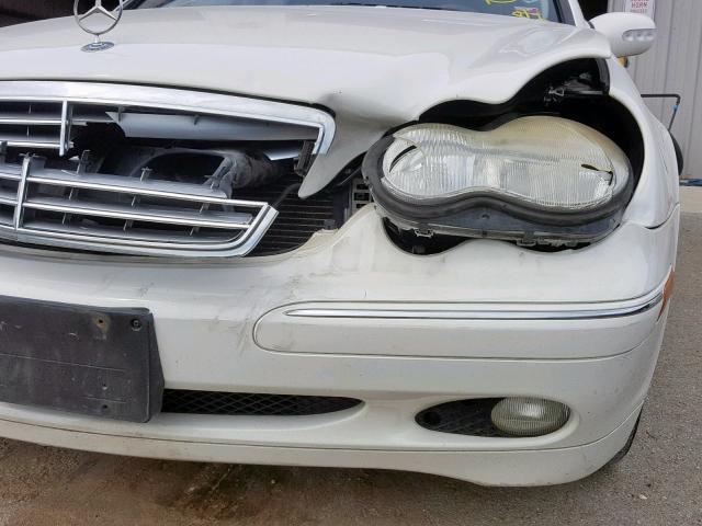 WDBRF61J04A535733 - 2004 MERCEDES-BENZ C 240 WHITE photo 9