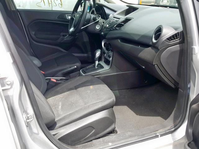 3FADP4BJ4FM204581 - 2015 FORD FIESTA SE SILVER photo 5