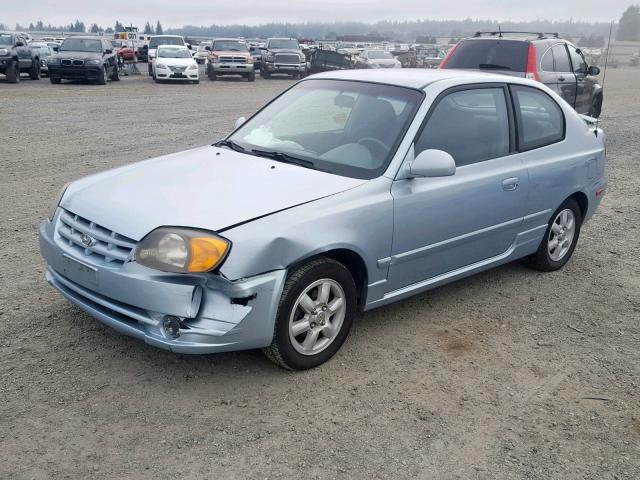 KMHCG35C35U340932 - 2005 HYUNDAI ACCENT GS WHITE photo 2