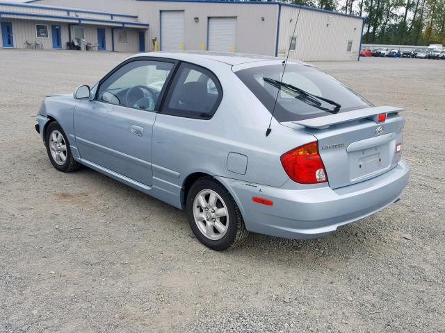 KMHCG35C35U340932 - 2005 HYUNDAI ACCENT GS WHITE photo 3