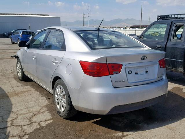 KNAFU4A26A5806836 - 2010 KIA FORTE EX SILVER photo 3