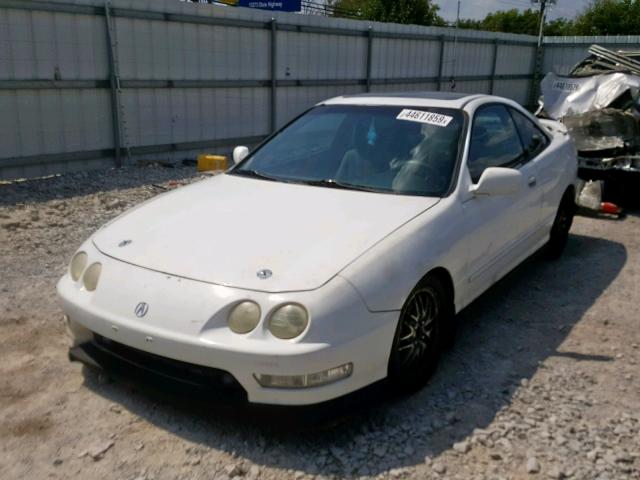 JH4DC4458YS014927 - 2000 ACURA INTEGRA LS WHITE photo 2