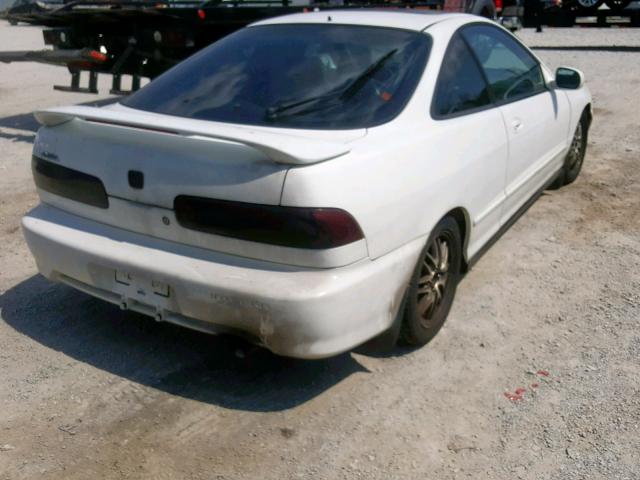 JH4DC4458YS014927 - 2000 ACURA INTEGRA LS WHITE photo 4