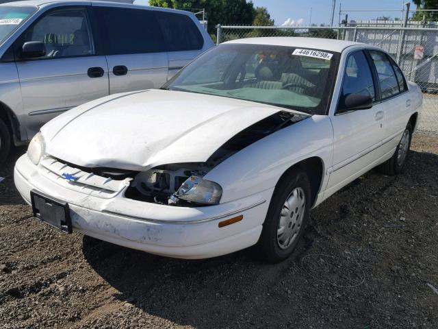 2G1WL52J211198504 - 2001 CHEVROLET LUMINA WHITE photo 2