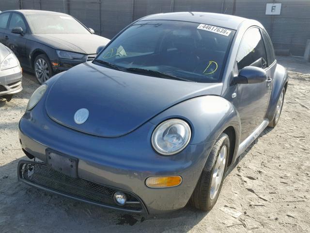 3VWCK21CX2M454331 - 2002 VOLKSWAGEN NEW BEETLE ნაცრისფერი ფოტო 2