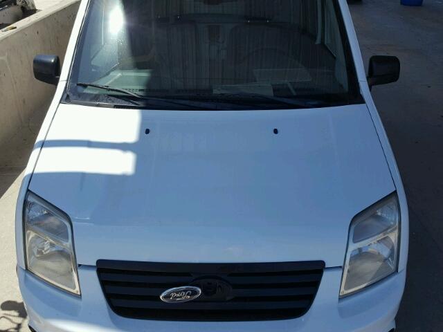 NM0LS7BN0DT135439 - 2013 FORD TRANSIT CO WHITE photo 7