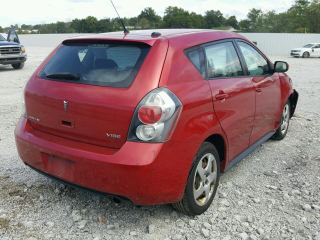 5Y2SP6E81AZ417257 - 2010 PONTIAC VIBE RED photo 4