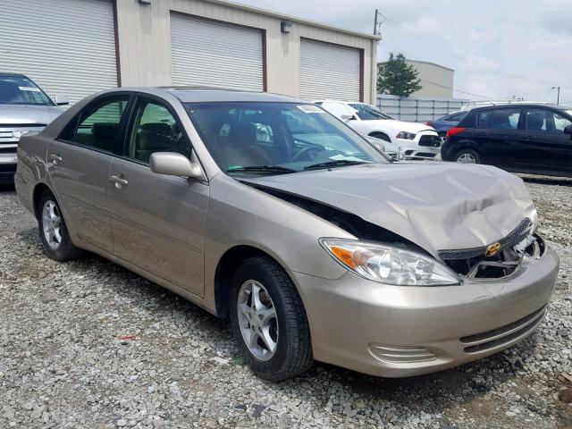 4T1BE32K32U558944 - 2002 TOYOTA CAMRY LE GOLD photo 1
