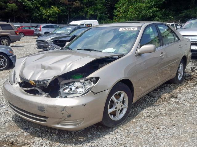 4T1BE32K32U558944 - 2002 TOYOTA CAMRY LE GOLD photo 2