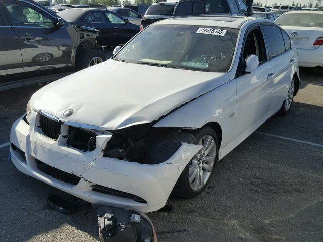 WBAVB17596NK40468 - 2006 BMW 325 I AUTO WHITE photo 2