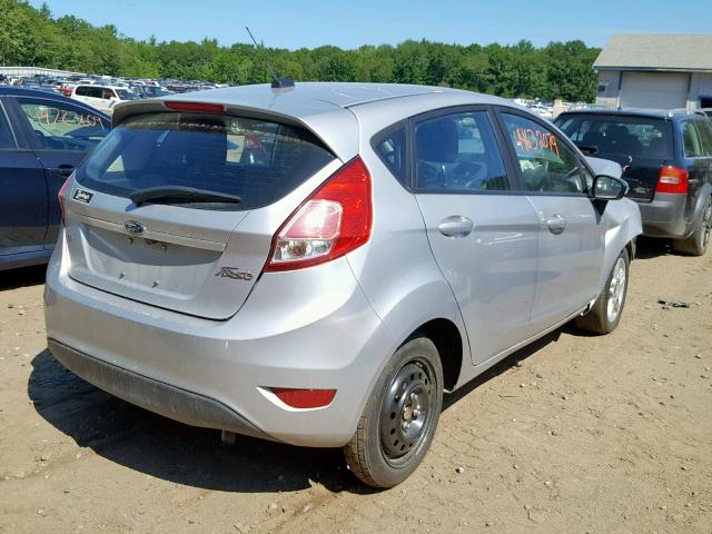 3FADP4EJ6JM124087 - 2018 FORD FIESTA SE SILVER photo 4