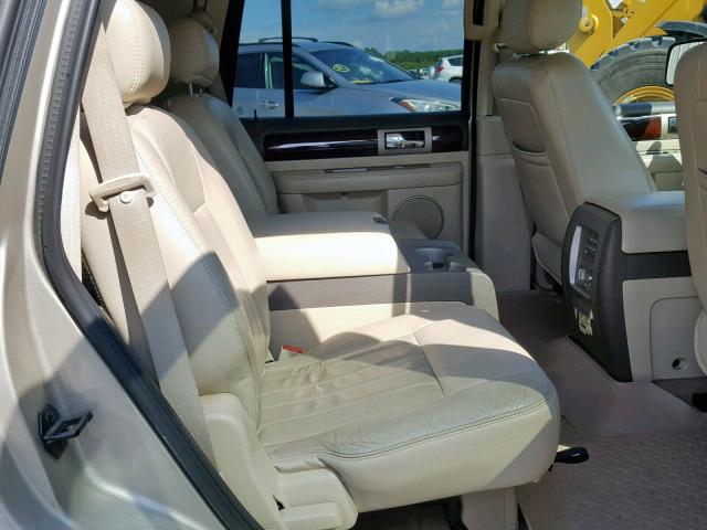 5LMFU27R24LJ25853 - 2004 LINCOLN NAVIGATOR ბეჟი ფოტო 6