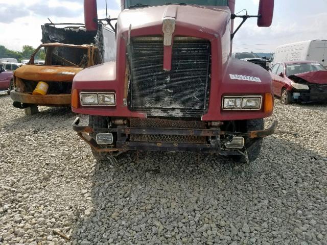 1XKADB9X6SJ642146 - 1995 KENWORTH CONSTRUCTI MAROON photo 9