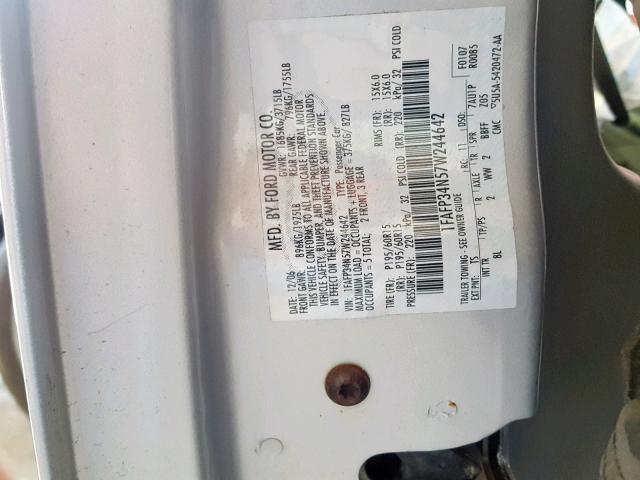 1FAFP34N57W244642 - 2007 FORD FOCUS ZX4 SILVER photo 10