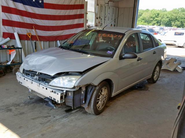 1FAFP34N57W244642 - 2007 FORD FOCUS ZX4 SILVER photo 2