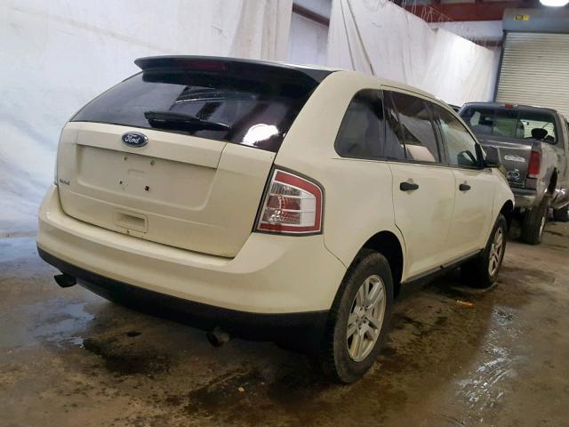 2FMDK36C58BA13279 - 2008 FORD EDGE SE WHITE photo 4