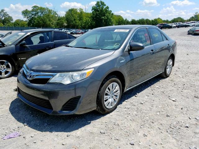 4T1BD1FK8CU017598 - 2012 TOYOTA CAMRY HYBR GRAY photo 2