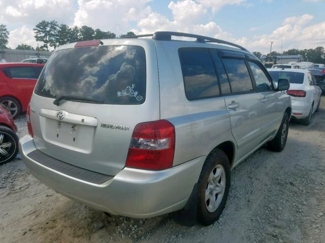 JTEDD21A040095766 - 2004 TOYOTA HIGHLANDER SILVER photo 4