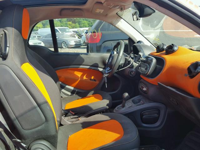 WMEFJ5DA6GK109800 - 2016 SMART FORTWO ORANGE photo 5