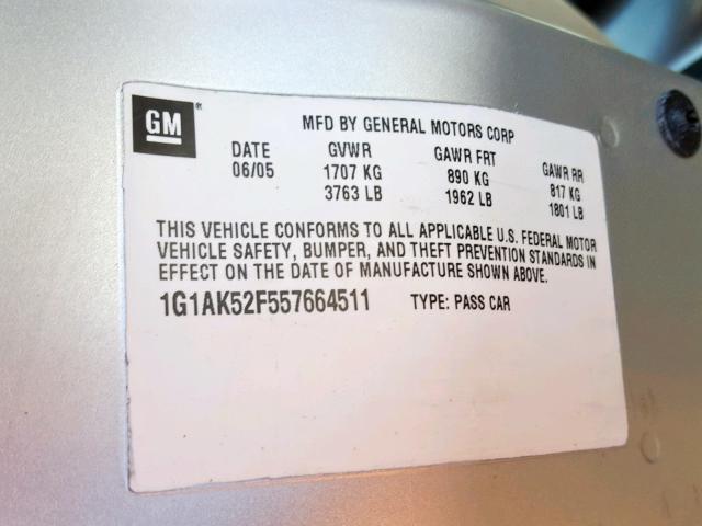 1G1AK52F557664511 - 2005 CHEVROLET COBALT SILVER photo 10