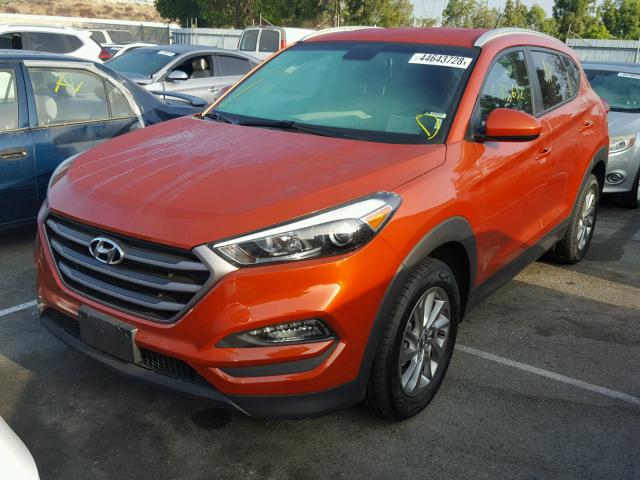 KM8J3CA4XGU128839 - 2016 HYUNDAI TUCSON LIM ORANGE photo 2