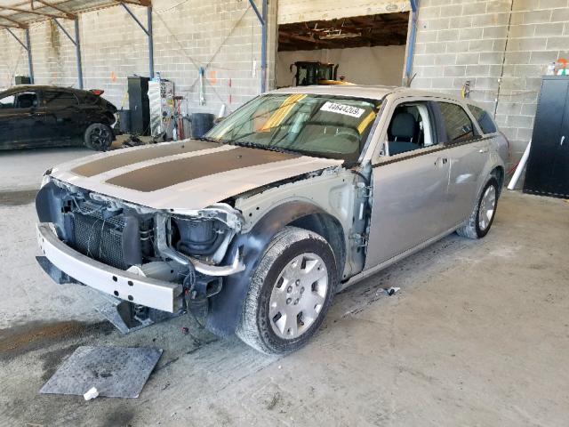 2D4FV47T68H111021 - 2008 DODGE MAGNUM SILVER photo 2