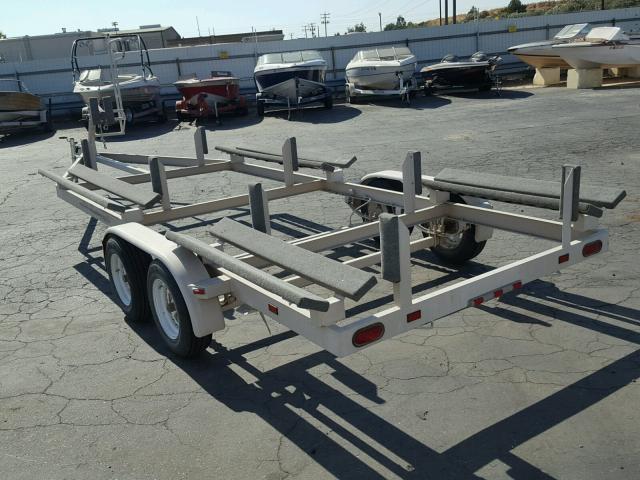 4KUBS22232C114309 - 2002 DHM TRAILER SILVER photo 4