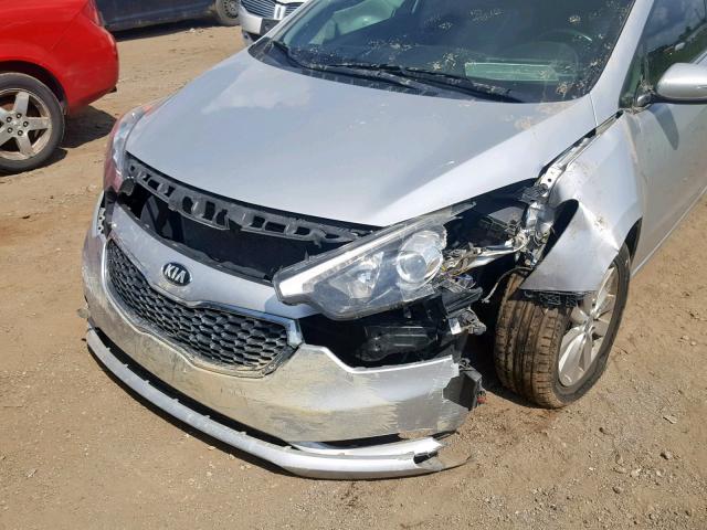 KNAFX4A87E5127918 - 2014 KIA FORTE EX SILVER photo 9