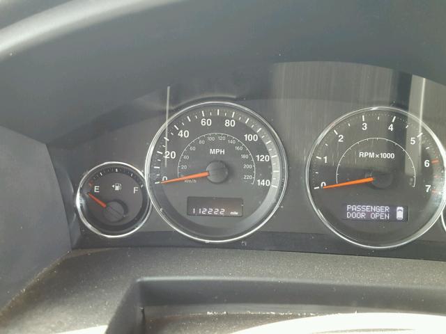 1J8HG48K28C235630 - 2008 JEEP COMMANDER Qırmızı foto 8