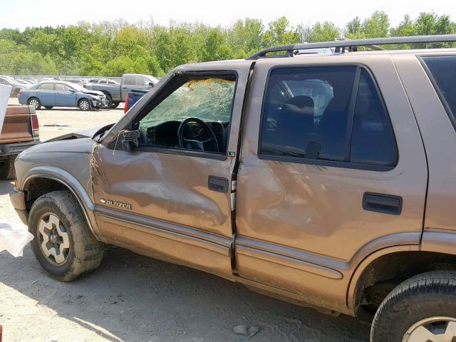 1GNDT13X63K127505 - 2003 CHEVROLET BLAZER BROWN photo 9