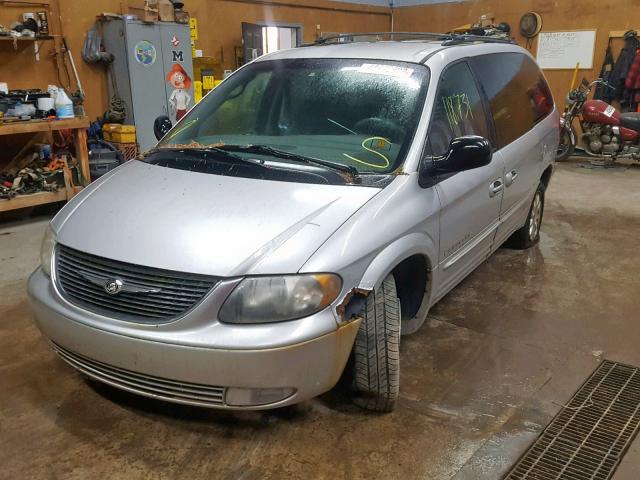 2C4GT54L31R385987 - 2001 CHRYSLER TOWN & COU SILVER photo 2