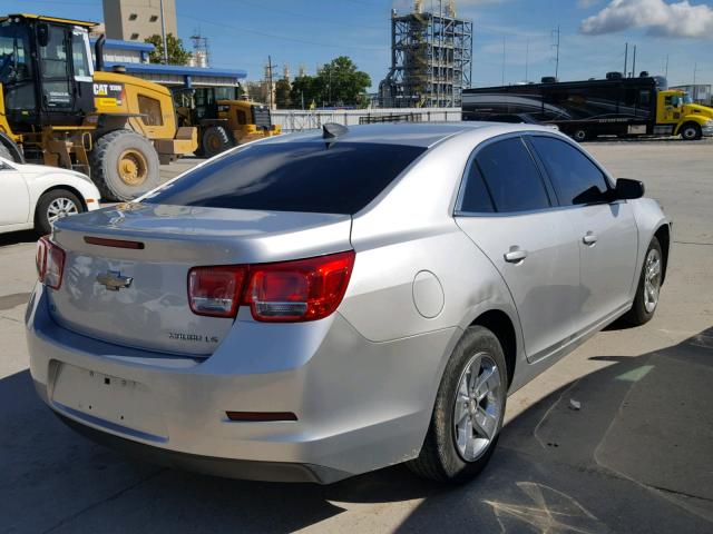 1G11B5SL3FF280627 - 2015 CHEVROLET MALIBU LS ვერცხლისფერი ფოტო 4