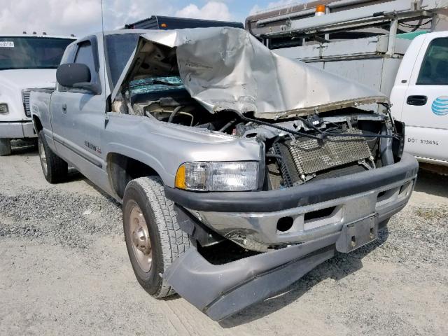 3B7KC23Z8YG124563 - 2000 DODGE RAM 2500 SILVER photo 1