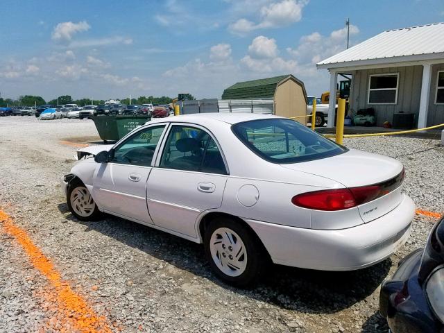 1FAFP13P0XW220496 - 1999 FORD ESCORT SE WHITE photo 3