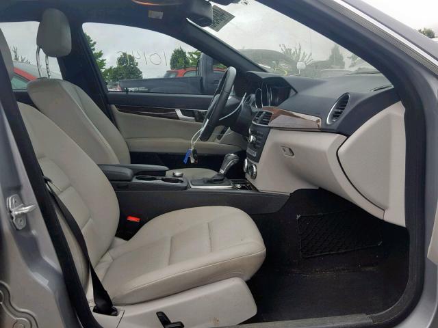 WDDGF4HB5CR224669 - 2012 MERCEDES-BENZ C 250 SILVER photo 5