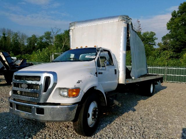 3FRNF65N77V514301 - 2007 FORD F650 SUPER WHITE photo 2