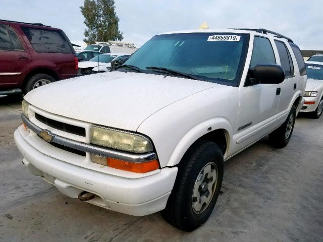 1GNDT13X44K166417 - 2004 CHEVROLET BLAZER WHITE photo 2