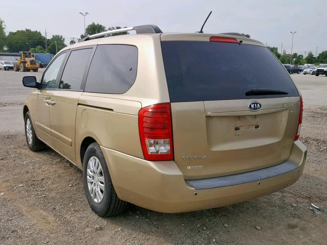 KNDMG4C72B6366460 - 2011 KIA SEDONA LX GOLD photo 3