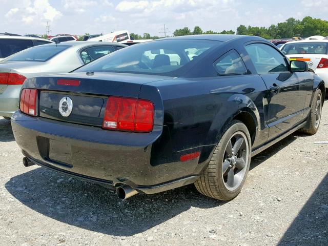 1ZVHT82H885190606 - 2008 FORD MUSTANG GT BLACK photo 4