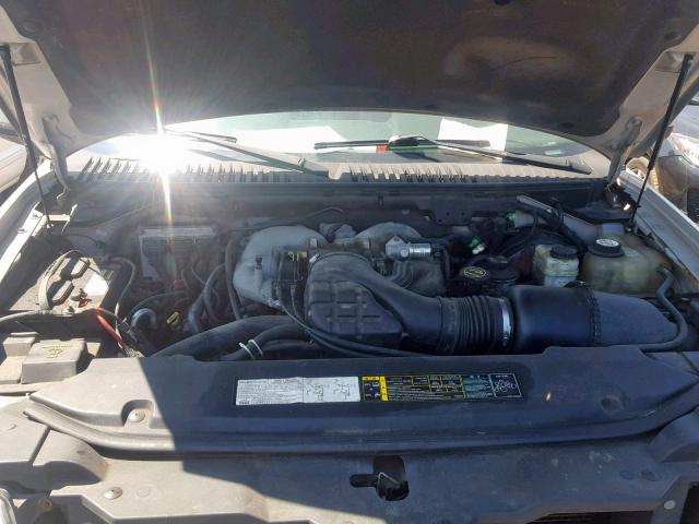 5LMFU27RX4LJ30511 - 2004 LINCOLN NAVIGATOR SILVER photo 7