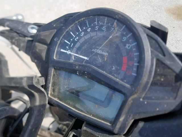 JKAEXEE14GDA21157 - 2016 KAWASAKI EX650 E BLACK photo 8