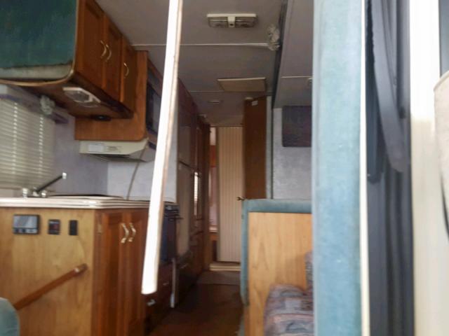 1GBLP37J9T3313001 - 1996 GULS MOTOR HOME TWO TONE photo 9