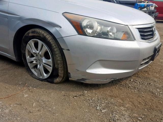 1HGCP25438A125551 - 2008 HONDA ACCORD LXP SILVER photo 9