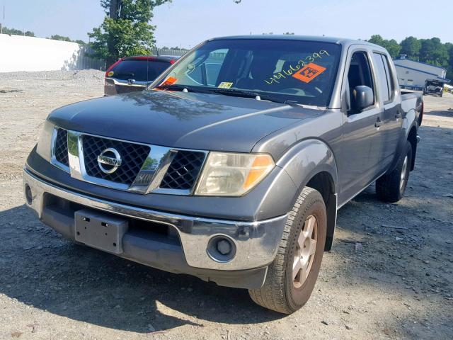 1N6AD07W37C410378 - 2007 NISSAN FRONTIER C GRAY photo 2